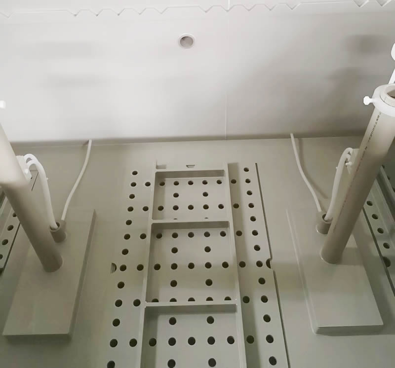 复合式盐雾试验箱大物件放置测试区